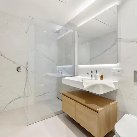 Benalus 4-bedroom Duplex In Golden Mile Marbella